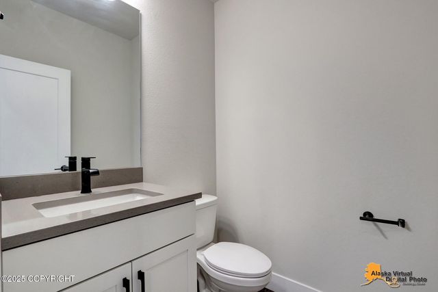 8803 Chalk Hill Loop, Anchorage, AK 99502