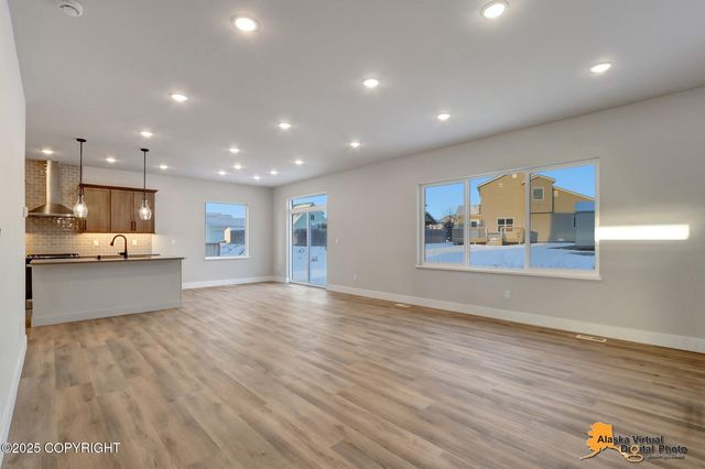 8803 Chalk Hill Loop, Anchorage, AK 99502