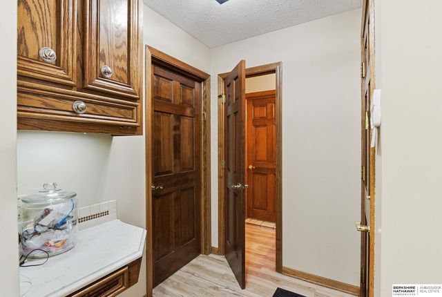 1017 N 129th Circle, Omaha, NE 68154