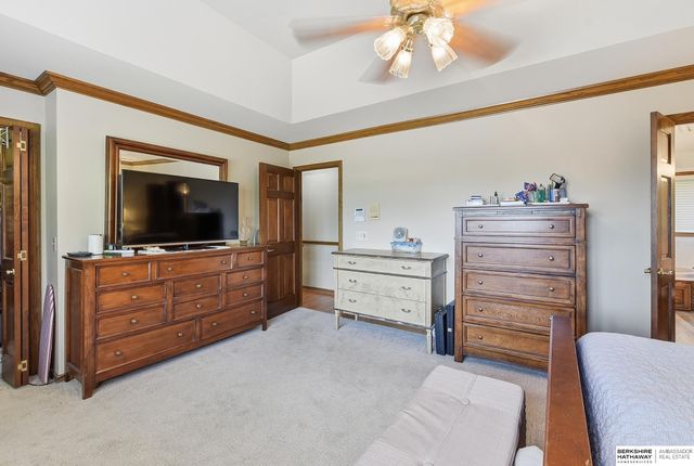 1017 N 129th Circle, Omaha, NE 68154