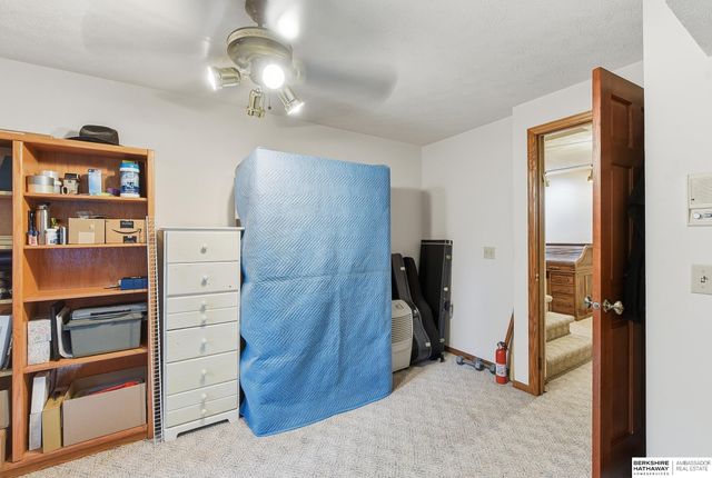 1017 N 129th Circle, Omaha, NE 68154