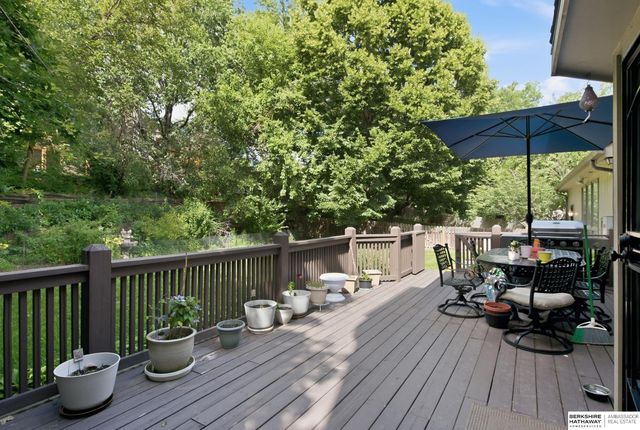 1017 N 129th Circle, Omaha, NE 68154