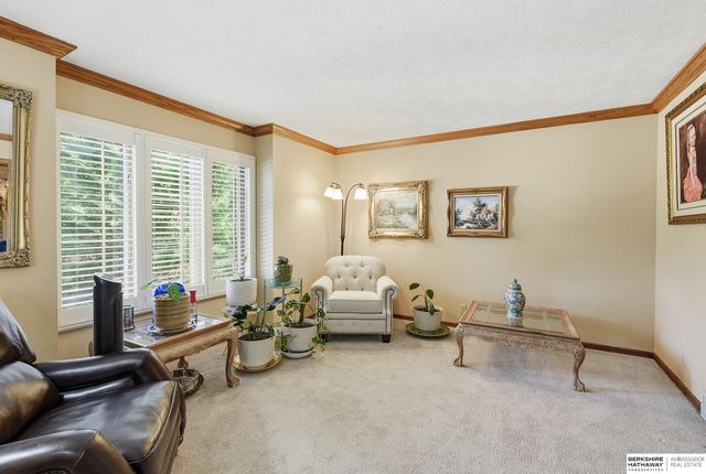 1017 N 129th Circle, Omaha, NE 68154