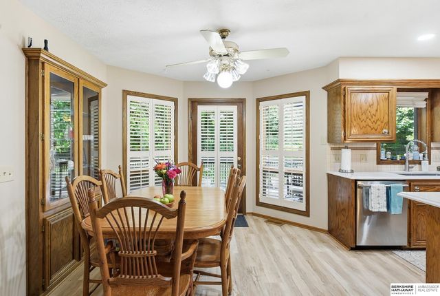 1017 N 129th Circle, Omaha, NE 68154