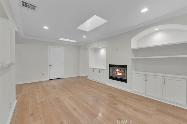 7015 Amigo, Reseda, CA 91335
