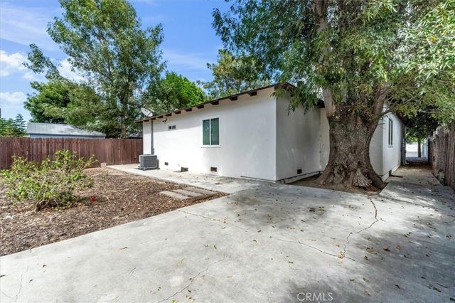 7015 Amigo, Reseda, CA 91335