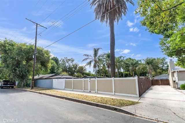 7015 Amigo, Reseda, CA 91335