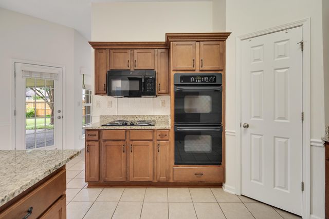 115 LEWIS FAIRWAY CIR, Oakland, TN 38060