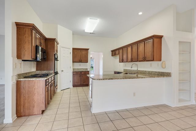 115 LEWIS FAIRWAY CIR, Oakland, TN 38060
