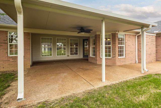 115 LEWIS FAIRWAY CIR, Oakland, TN 38060