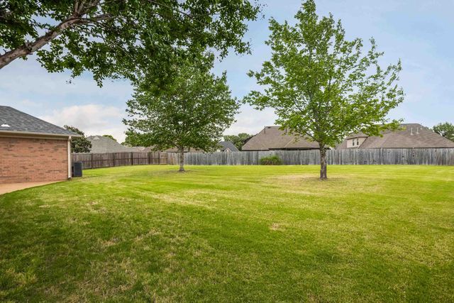 115 LEWIS FAIRWAY CIR, Oakland, TN 38060