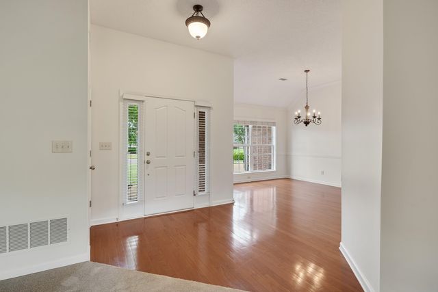 115 LEWIS FAIRWAY CIR, Oakland, TN 38060