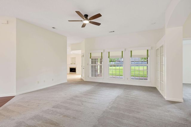 115 LEWIS FAIRWAY CIR, Oakland, TN 38060