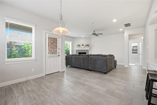 1717 Oakdale Mist Drive, Dickinson, TX 77539