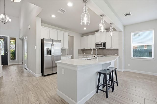 1717 Oakdale Mist Drive, Dickinson, TX 77539