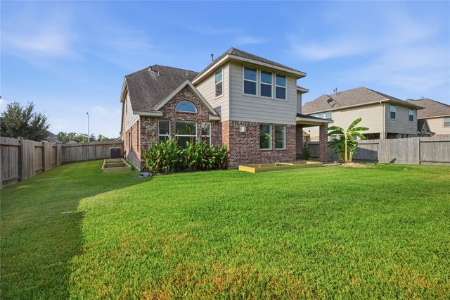 1717 Oakdale Mist Drive, Dickinson, TX 77539