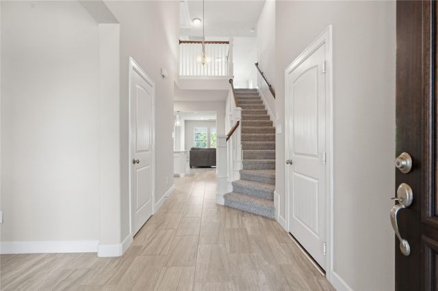 1717 Oakdale Mist Drive, Dickinson, TX 77539