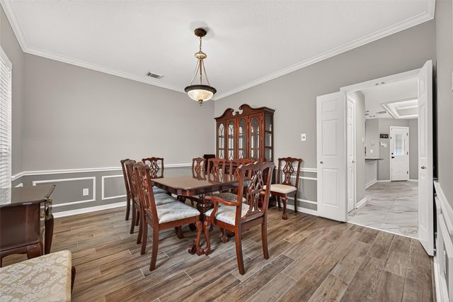 1422 N Yegua River Circle, Sugar Land, TX 77478