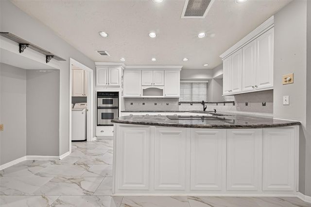 1422 N Yegua River Circle, Sugar Land, TX 77478