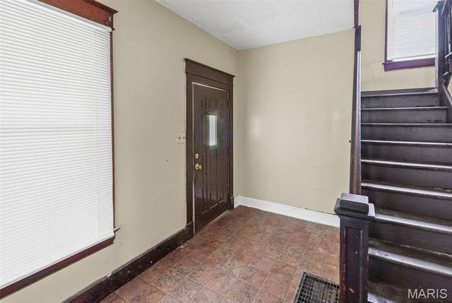 912 Tremont Street, Alton, IL 62002