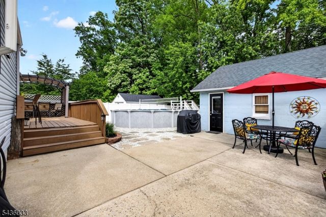 73 JAMES AVENUE, Clark Twp., NJ 07066