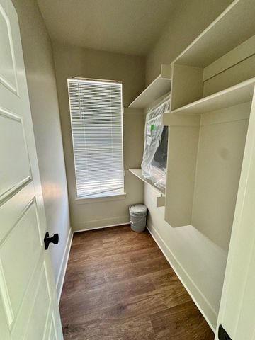 1453 S Washington Avenue, Fayetteville, AR 72703