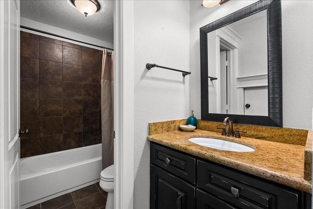 2000 Laguna Harbor Cove Boulevard, Port Bolivar, TX 77650