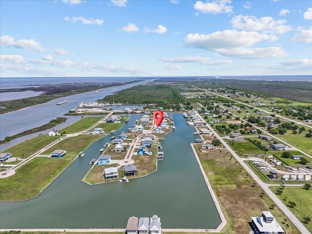 2000 Laguna Harbor Cove Boulevard, Port Bolivar, TX 77650