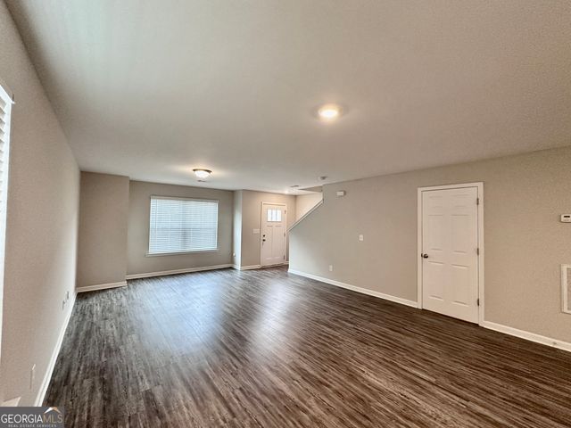 4458 Pinscher Street, Union City, GA 30291