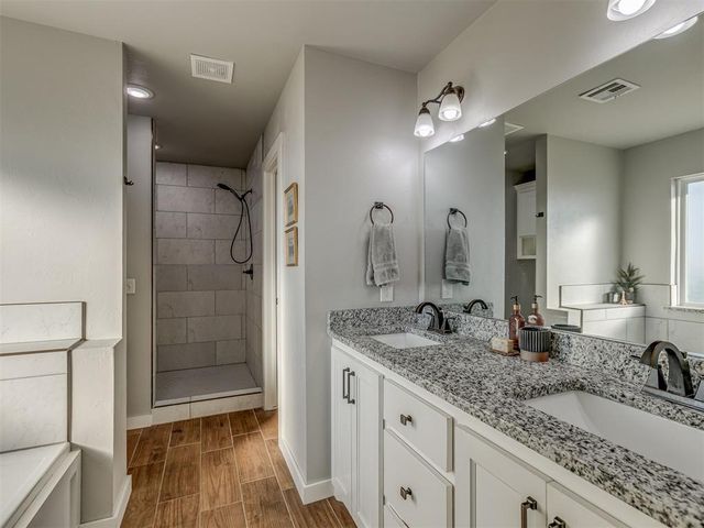 2172 County Street 2973, Blanchard, OK 73010