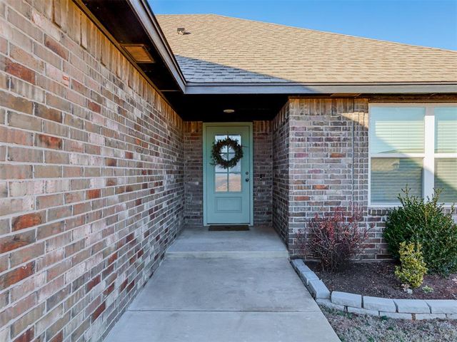 2172 County Street 2973, Blanchard, OK 73010