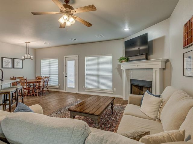 2172 County Street 2973, Blanchard, OK 73010