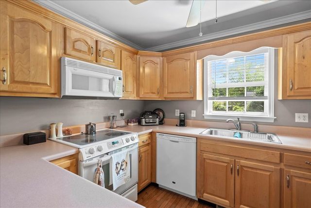 192 Gateway Drive, Rocky Face, GA 30740