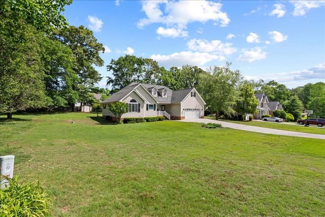192 Gateway Drive, Rocky Face, GA 30740