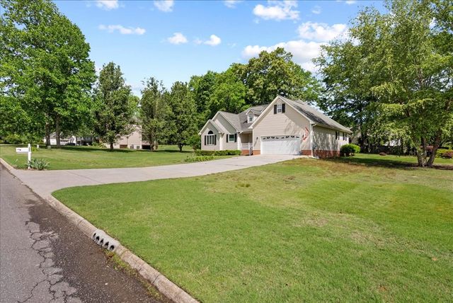 192 Gateway Drive, Rocky Face, GA 30740