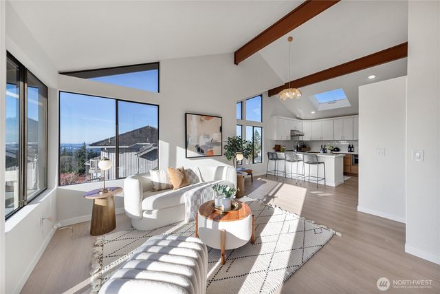 4727 155th Pl SE, Bellevue, WA 98006