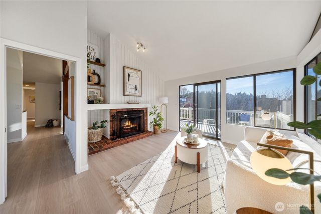 4727 155th Pl SE, Bellevue, WA 98006