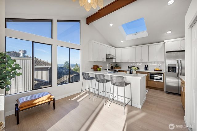 4727 155th Pl SE, Bellevue, WA 98006