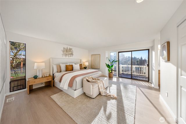 4727 155th Pl SE, Bellevue, WA 98006