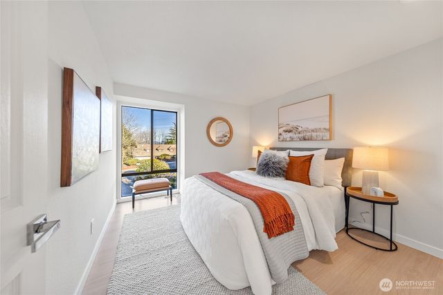 4727 155th Pl SE, Bellevue, WA 98006