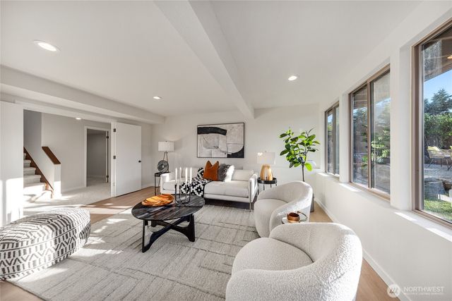 4727 155th Pl SE, Bellevue, WA 98006