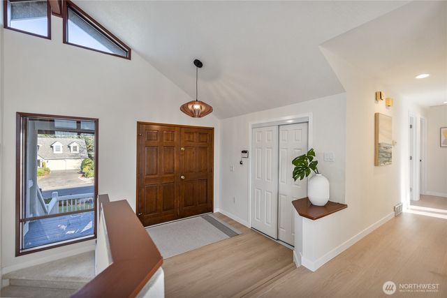 4727 155th Pl SE, Bellevue, WA 98006