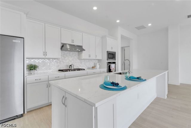 1856 Terreno BLVD, Naples, FL 34120