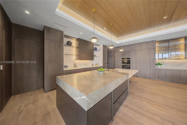 1400 W Lake Drive, Fort Lauderdale, FL 33316