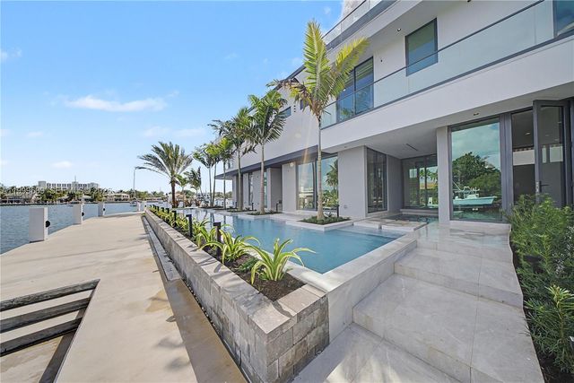 1400 W Lake Drive, Fort Lauderdale, FL 33316