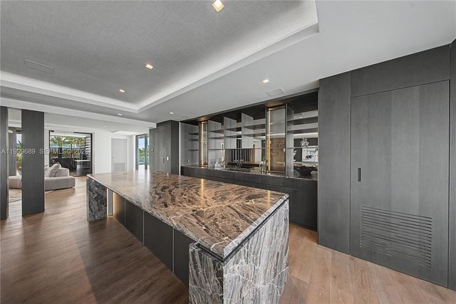 1400 W Lake Drive, Fort Lauderdale, FL 33316