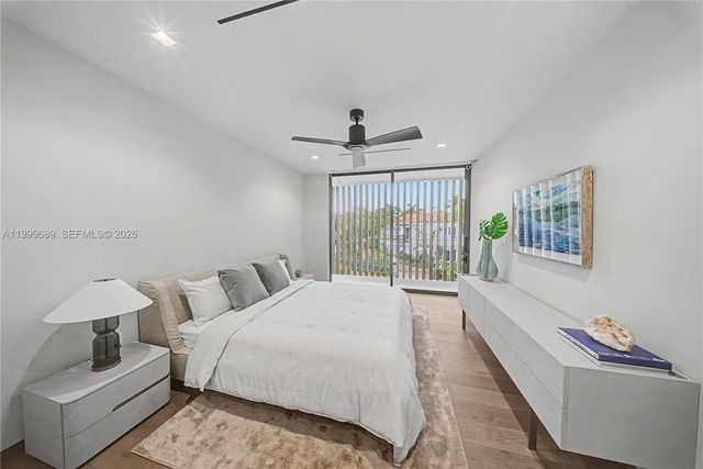 1400 W Lake Drive, Fort Lauderdale, FL 33316
