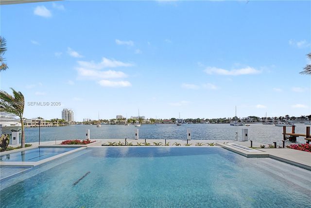1400 W Lake Drive, Fort Lauderdale, FL 33316