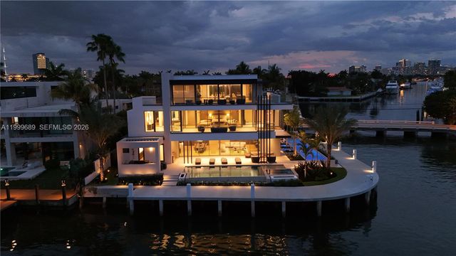1400 W Lake Drive, Fort Lauderdale, FL 33316