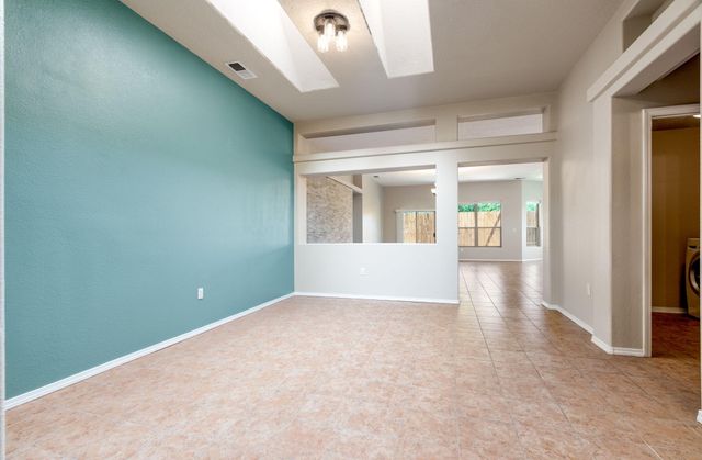 212 Riesling Road, Bernalillo, NM 87004